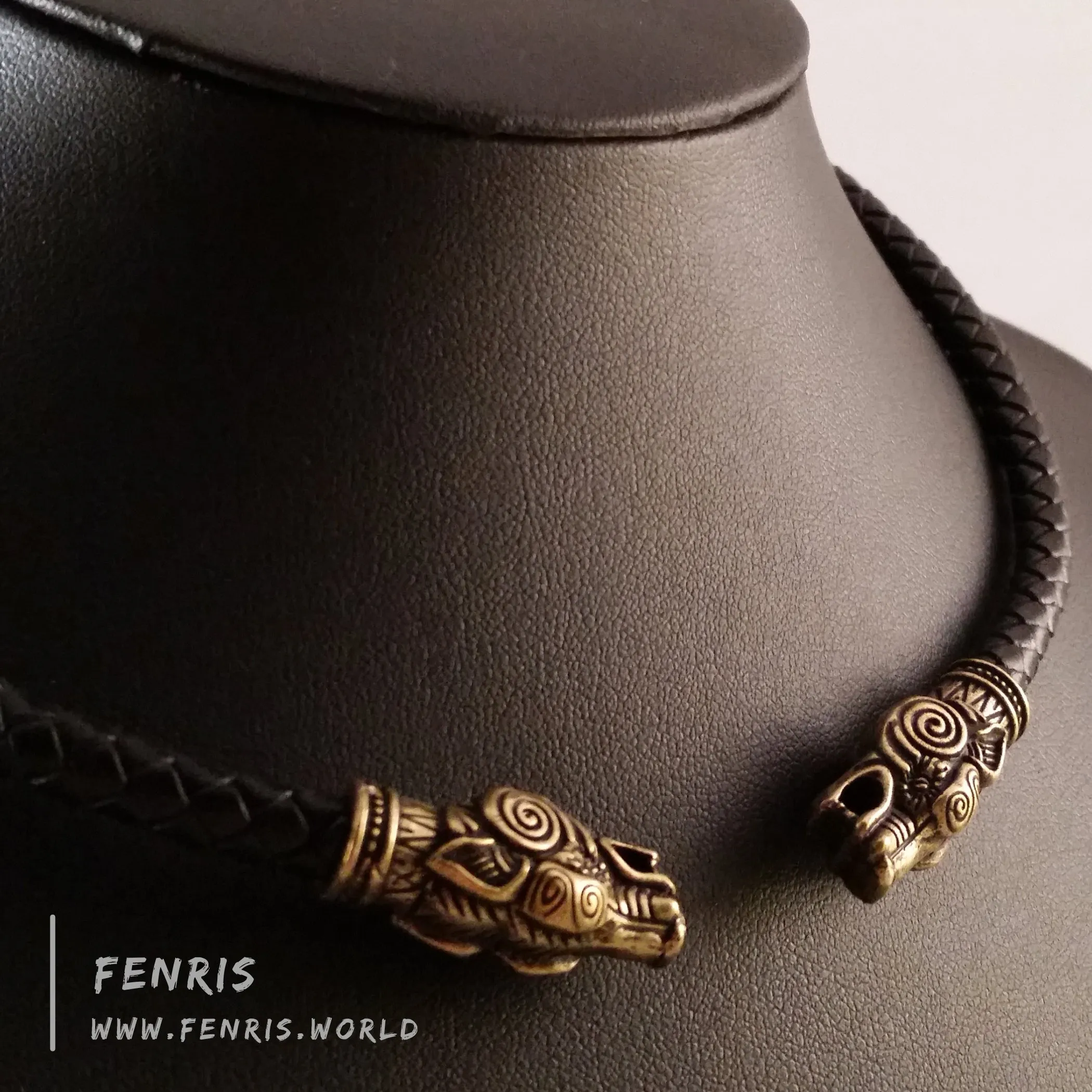 Viking Torc Bronze Wolf Black Leather | Fenris